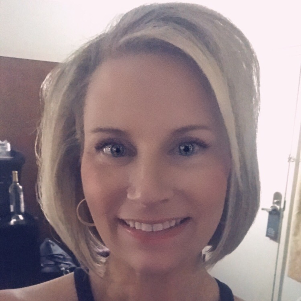 Meet your Posher, Angela